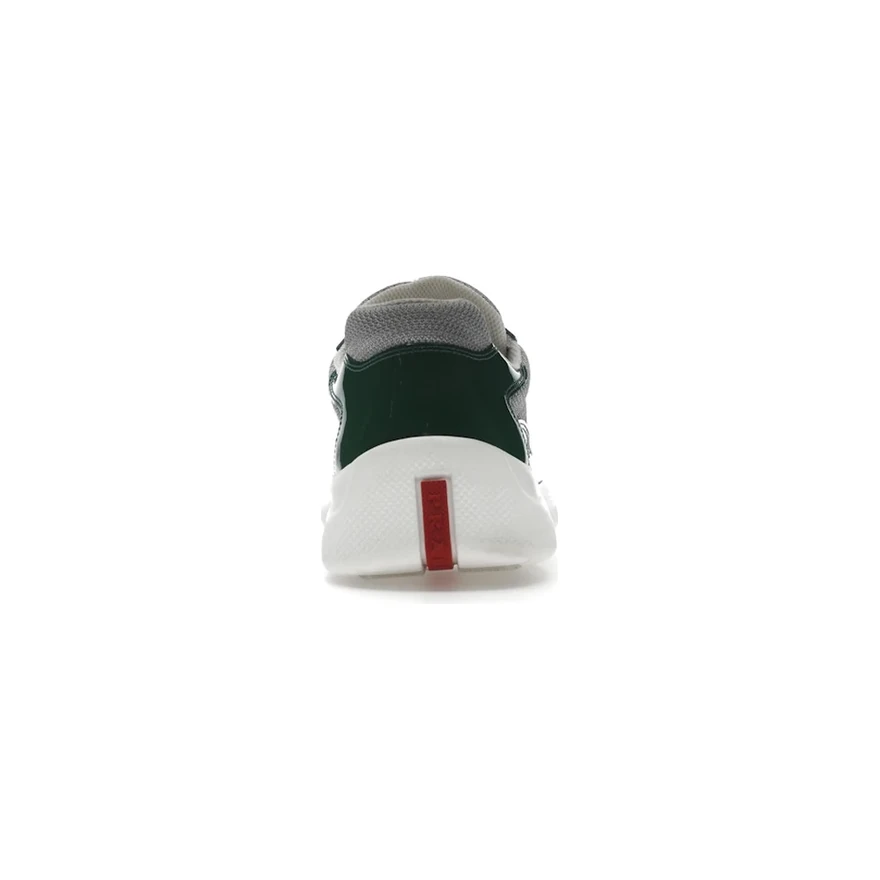 Prada America's Cup Mango, vue arrière