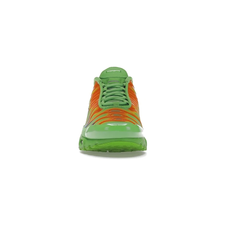 Nike TN Air Max Plus Supreme Mean Green, vue de face