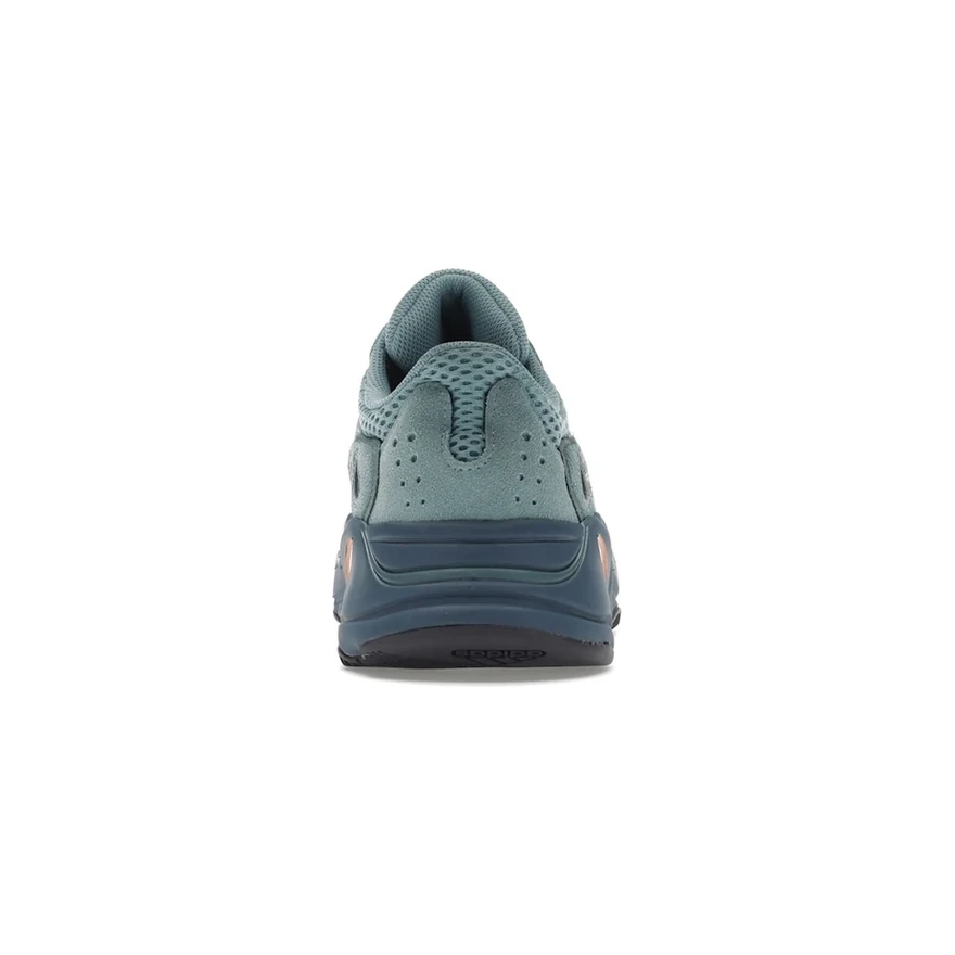 adidas Yeezy Boost 700 Faded Azure, vue arrière